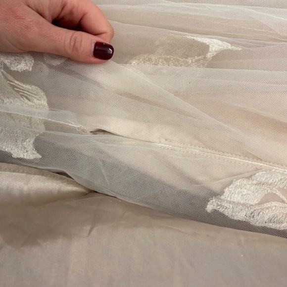 BHLDN Willowby by Watters Harmony Gown - Picture 4 of 7